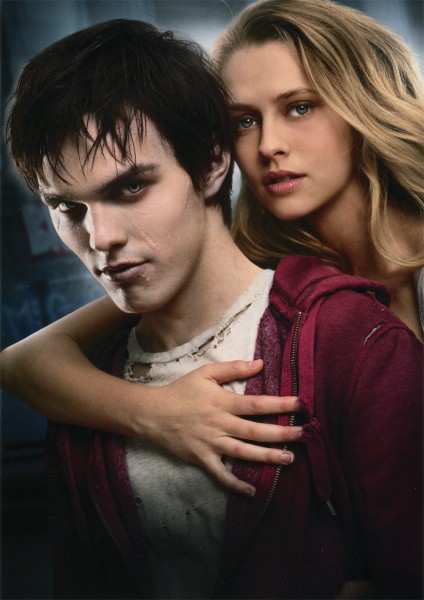 nicholas-hoult-teresa-palmer-warm-bodies-promo-image-424x600